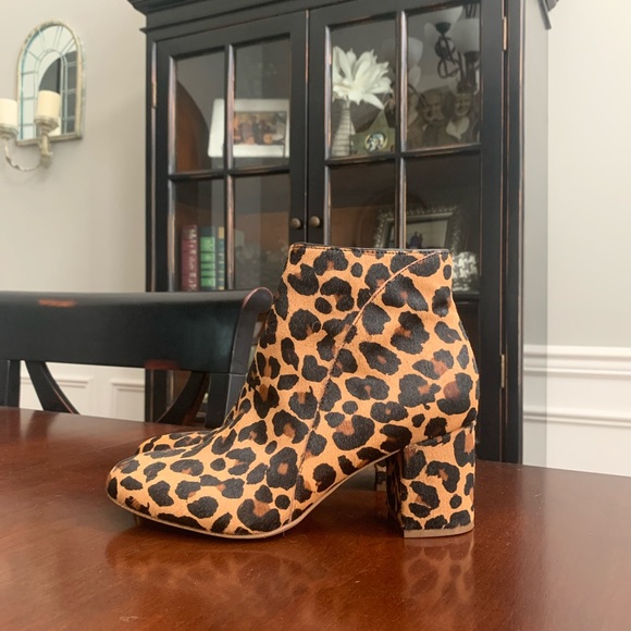 INC Cheetah Booties - Picture 3 of 6
